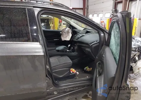 2018 Ford Escape Se из США, поврежденный, VIN 1FMCU9GD8JUB51270